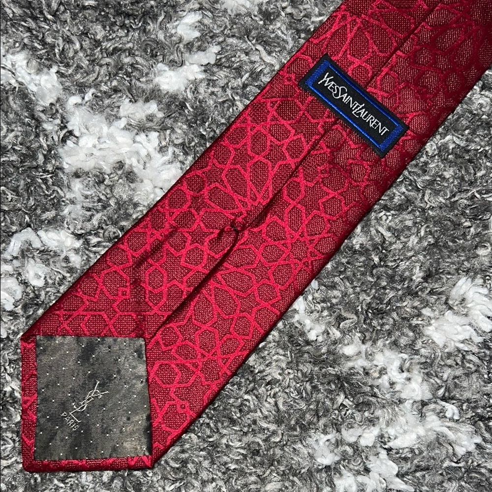 EUC Yves Saint Laurent Red Men's Tie - Picture 5 of 6
